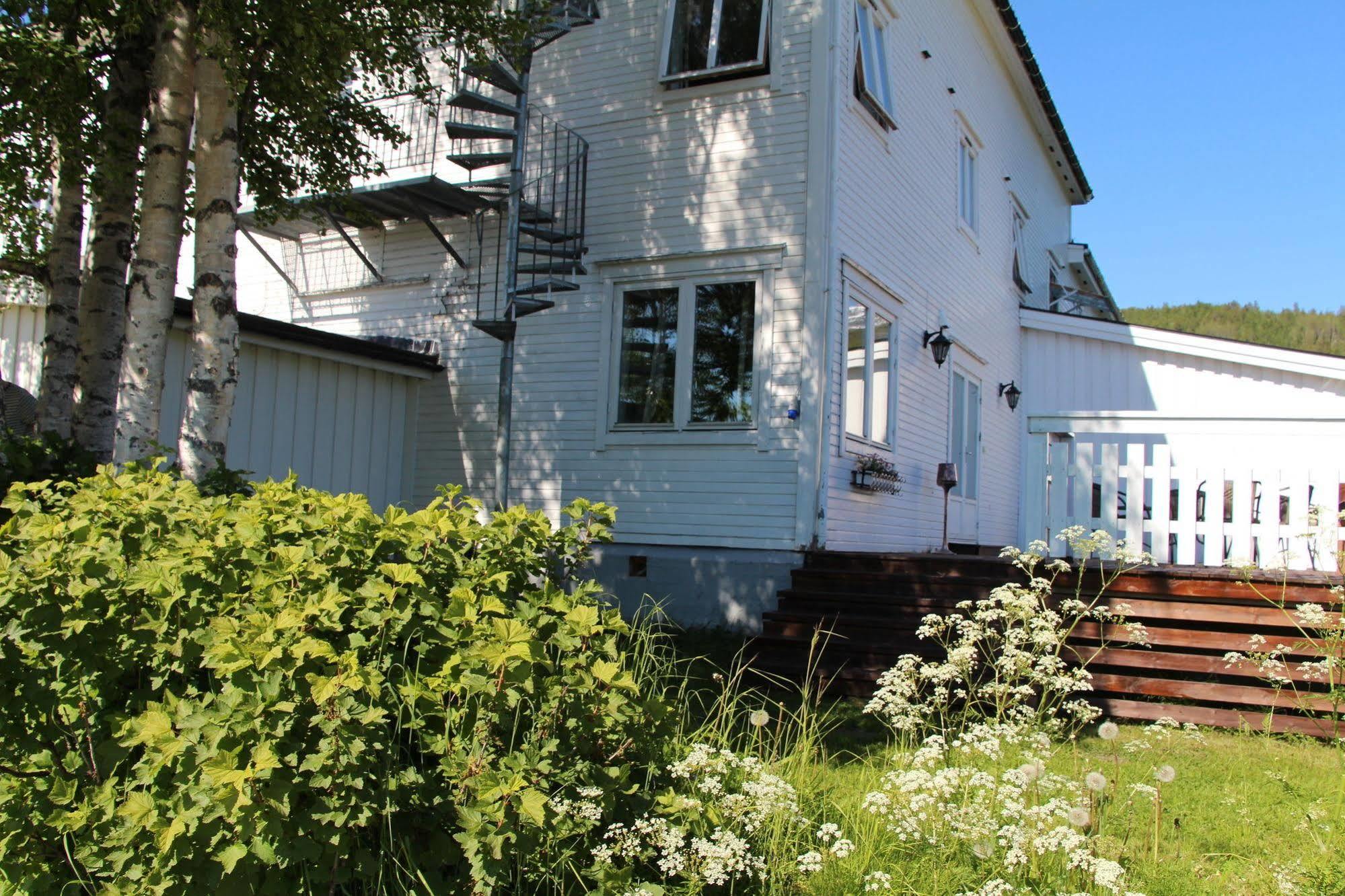 Rundhaug Gjestegard Exterior photo